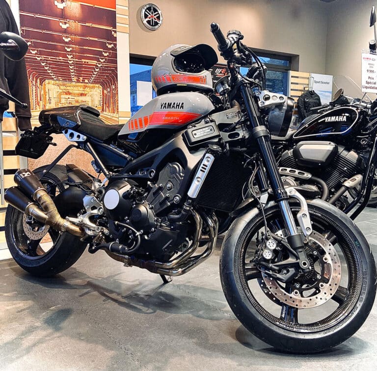 Moto occasion vs moto neuve : que choisir selon votre budget ?